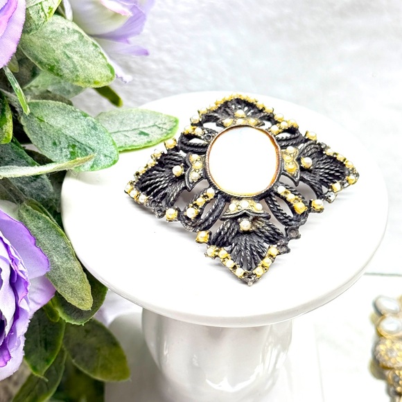 Jewelry - Mother of Pearl Vintage Brooch and Pendant